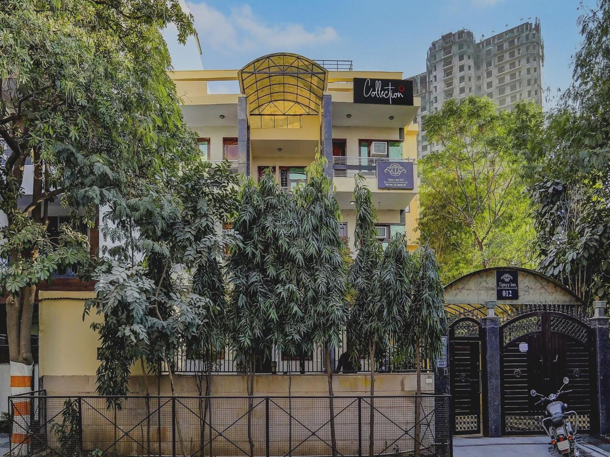 Готель Capital O Uk House Residency Ґурґаон Екстер'єр фото