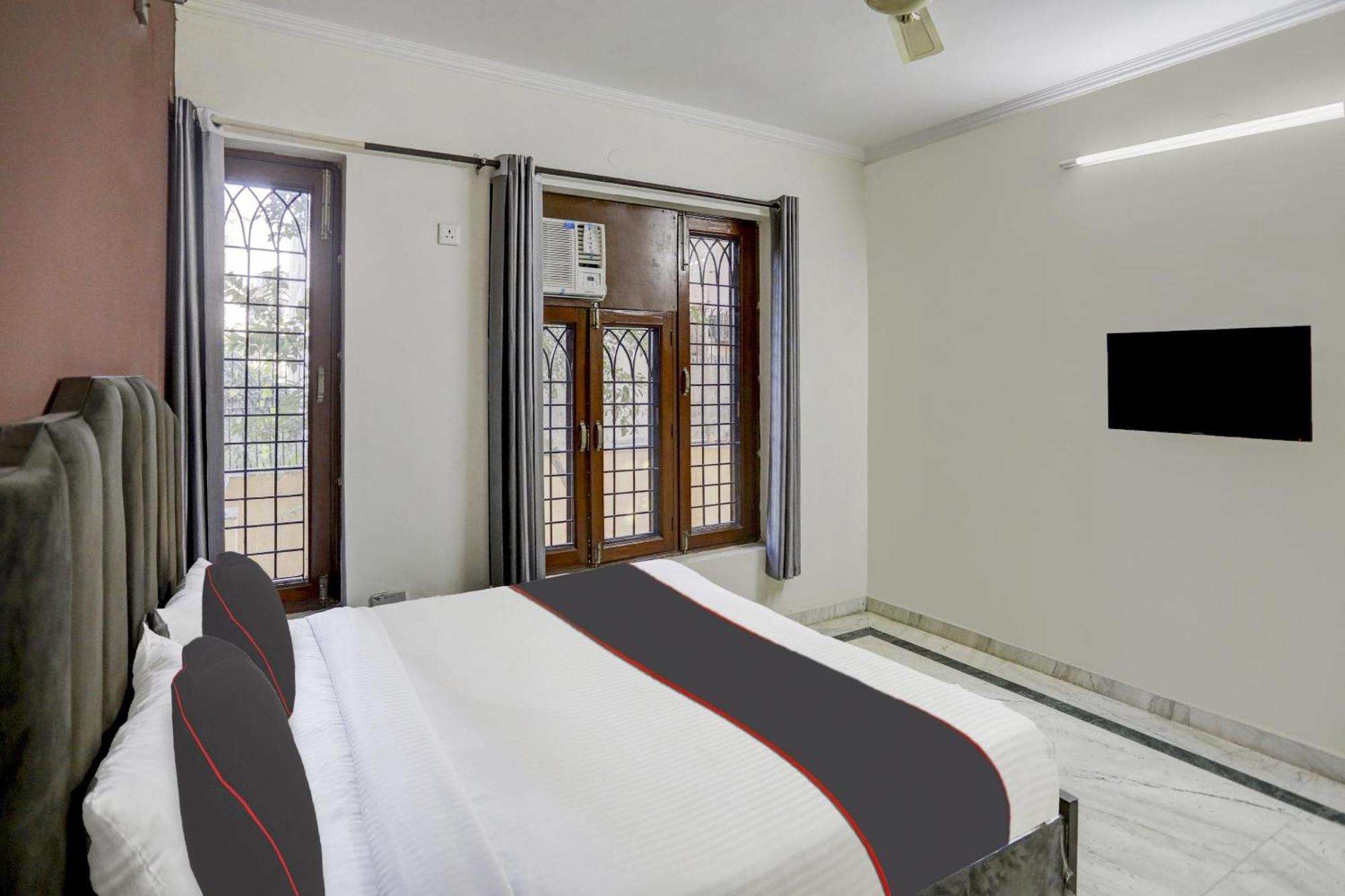 Готель Capital O Uk House Residency Ґурґаон Екстер'єр фото