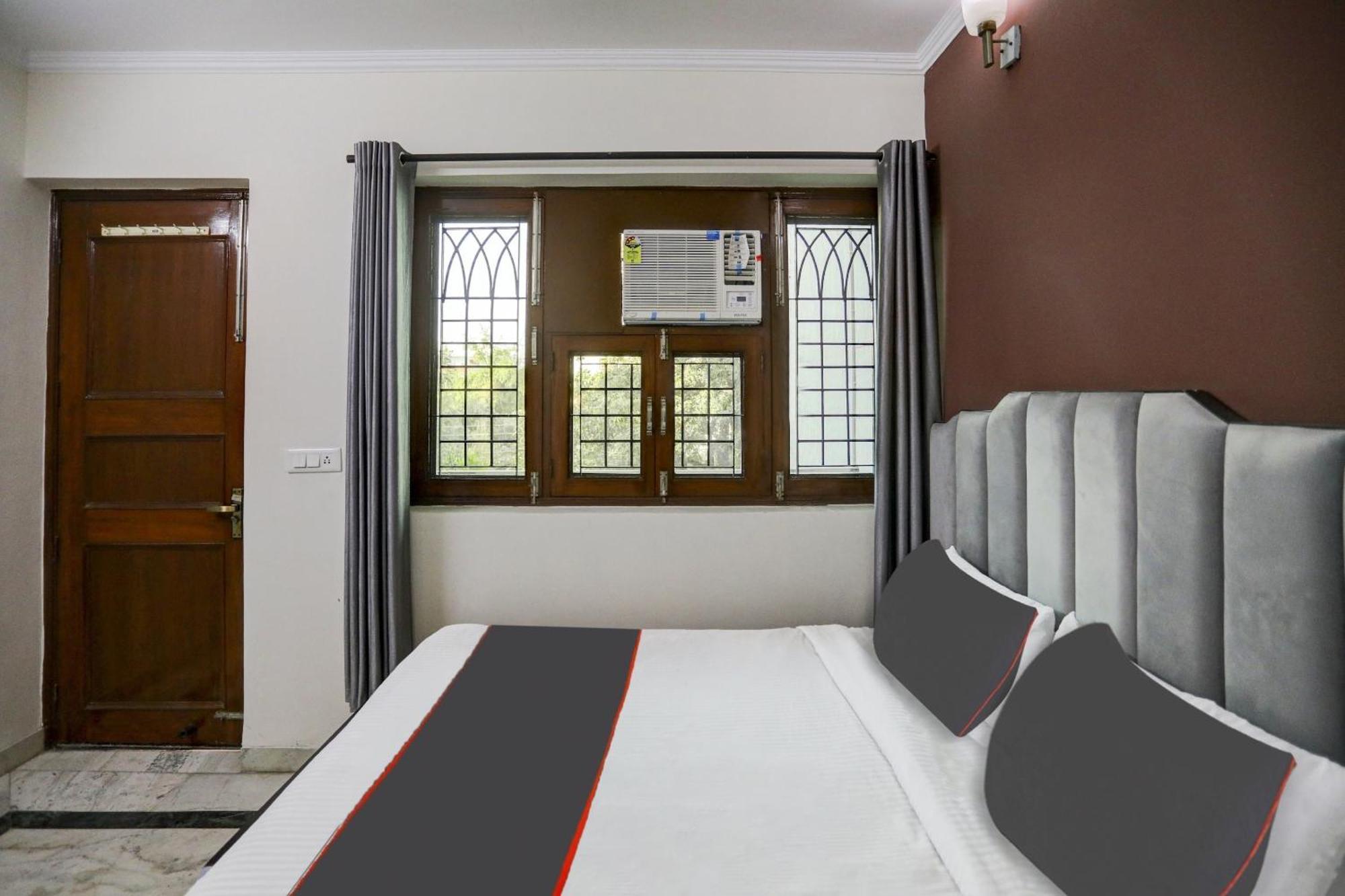 Готель Super Capital O Uk House Residency Ґурґаон Екстер'єр фото